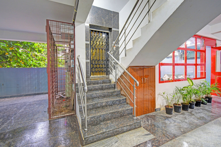 Elevator 4, Fabhotel Rio Hitech City, Hyderabad