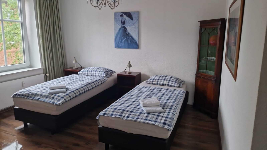 Bedroom 5, Zimmervermietung Hohenlockstedt, Steinburg