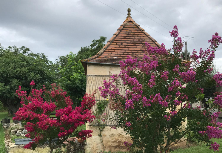 Others 2, Clos Monicord, Gironde