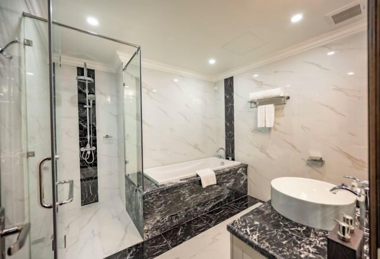 Bathroom 5, MADELISE HOTEL&APARTMENT, Ngô Quyền