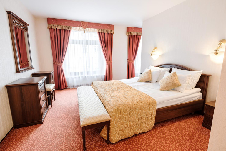 Others 4, Smolninskaya Hotel, Sankt-Peterburg gorsovet