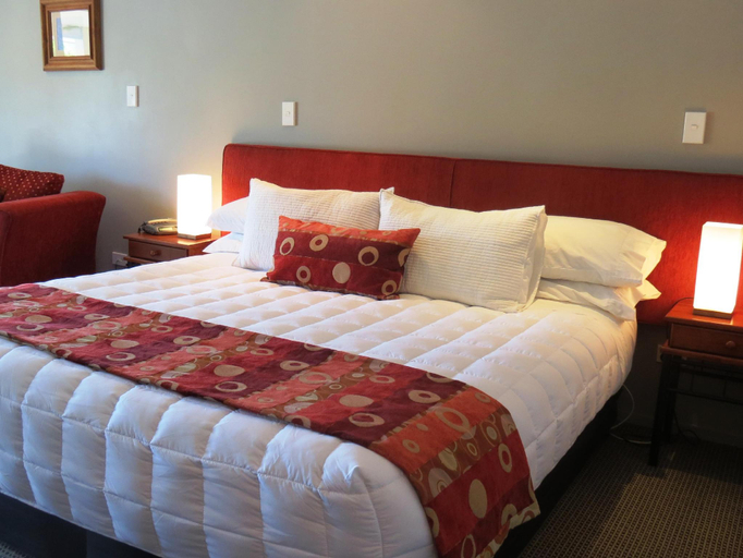 Others 5, Murchison Motels, Tasman