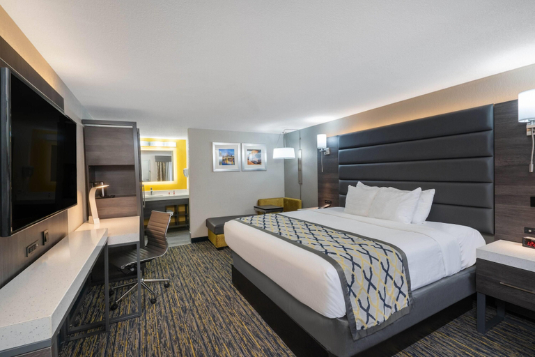 Bedroom 4, Baymont by Wyndham Murfreesboro, Rutherford
