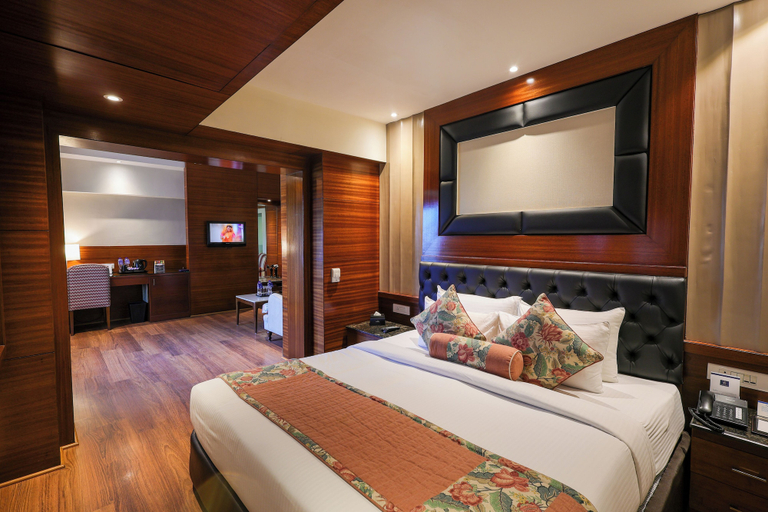 Bedroom 3, Hotel Royal Cliff, Kanpur Nagar