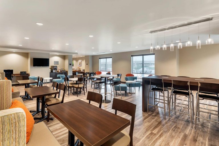 Food & Drinks 5, Sleep Inn Lancaster Dallas South, Dallas