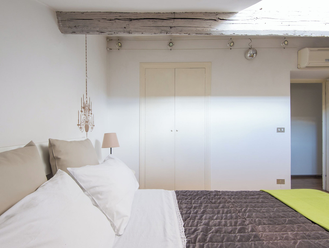 Room 2, British Embassy Terrace Apartment, Rome