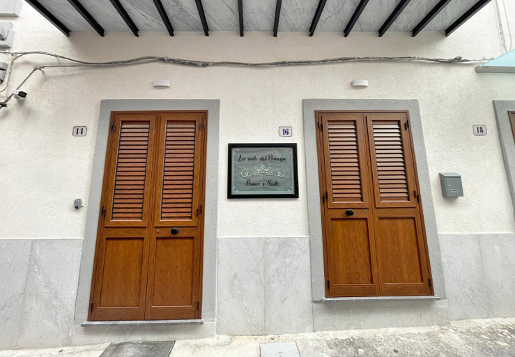 Others 3, Suite del Principe - Prince's Suite., Palermo