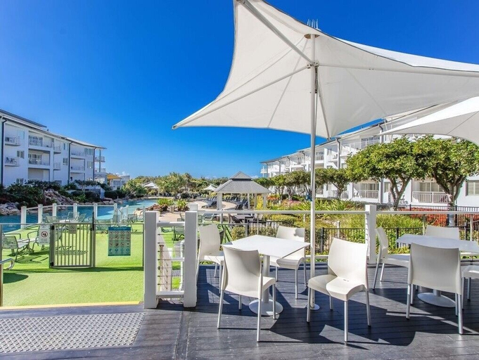 Food & Drinks, The Pool Resort Kingscliff - Private Apartments by Holiday Management Co, Tweed Heads