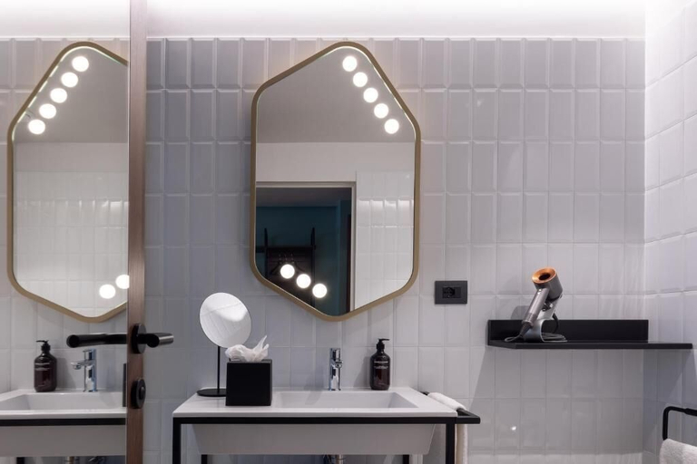 Bathroom 4, Urban Hive Hotel, Milano