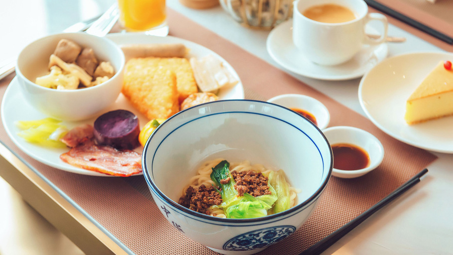 Food & Drinks 5, Holiday Inn Hotel & Suites Xi'An High-Tech Zone by IHG, Xi'an