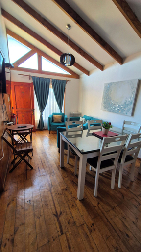 Living area 3, Santa Teresita, San Antonio
