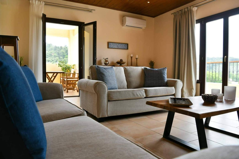 Others 2, Anemi Superior Deluxe Suite, Thessaly