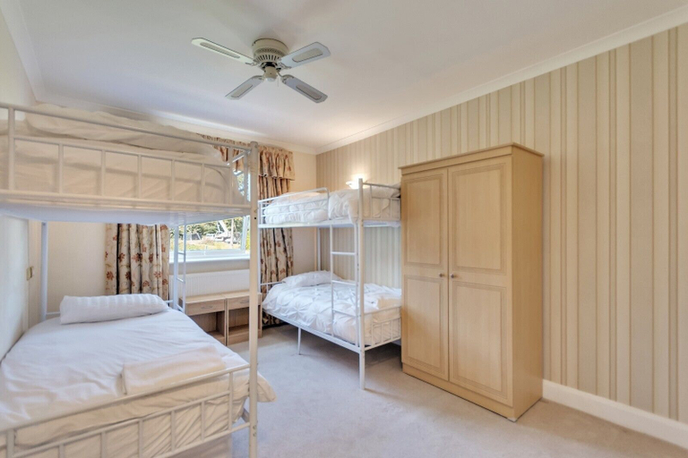 Room 2, White Waters Hotel, Denbighshire