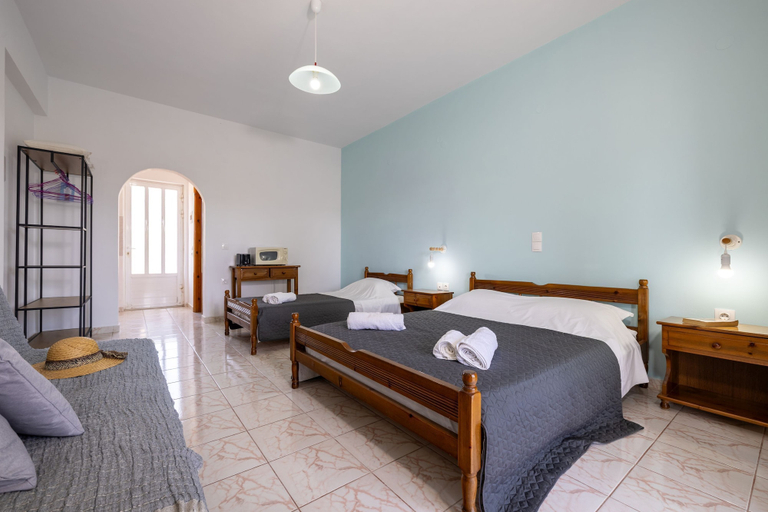 Room 3, Palm Studios, Ionian Islands