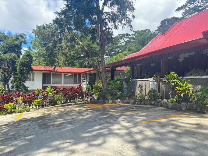 Exterior & Views 2, Log Cabin Hotel-Baguio, Baguio City