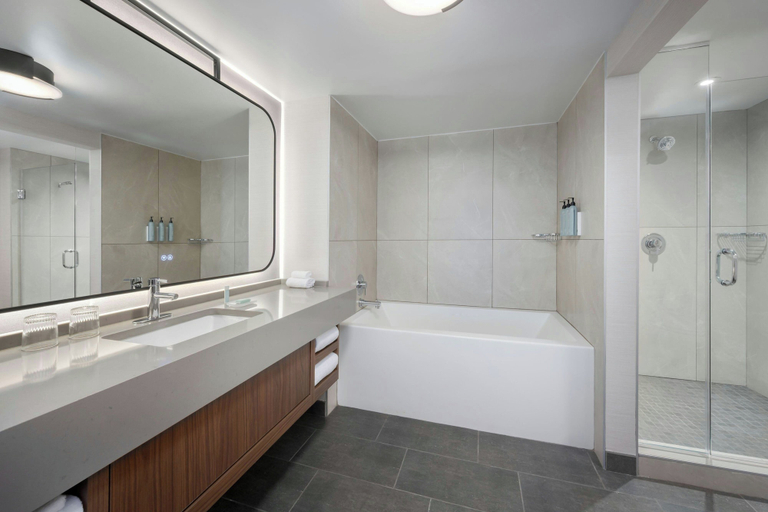 Bathroom 3, Courtyard by Marriott Athens Downtown, Clarke