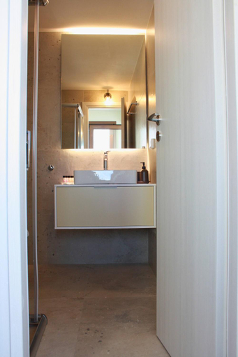 Bathroom 2, Stay Kula Kerameikos, Attica