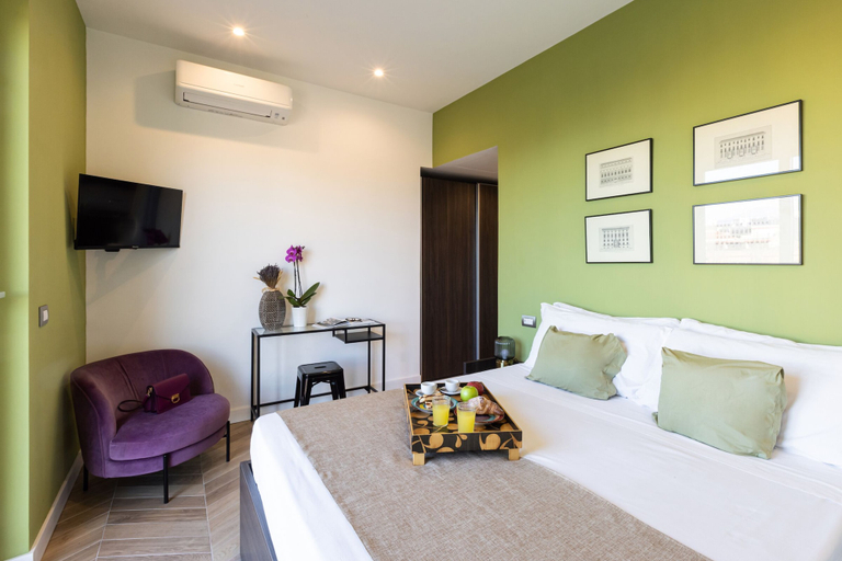 Room 5, Amazing Home With Terrace & View Sorrento Center, Napoli