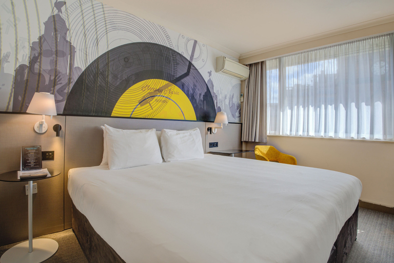 Bedroom 3, Atlantic Tower Hotel Liverpool By Sunday, Sefton