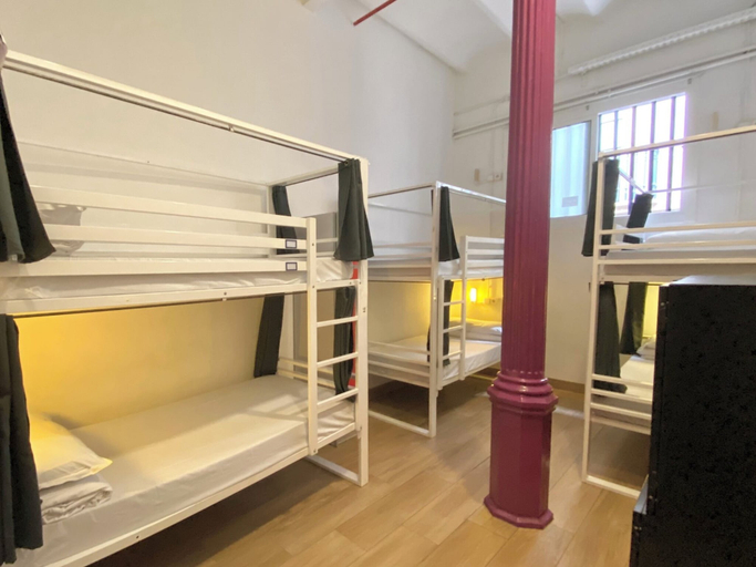 Bedroom 4, Safestay Barcelona Gothic, Barcelona