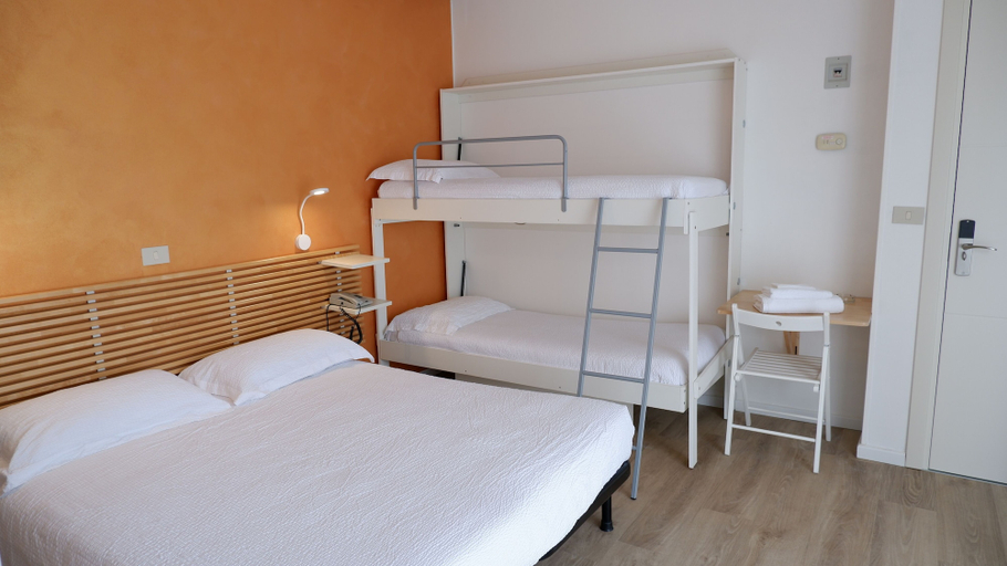 Bedroom 4, Hotel Venezuela, Venezia