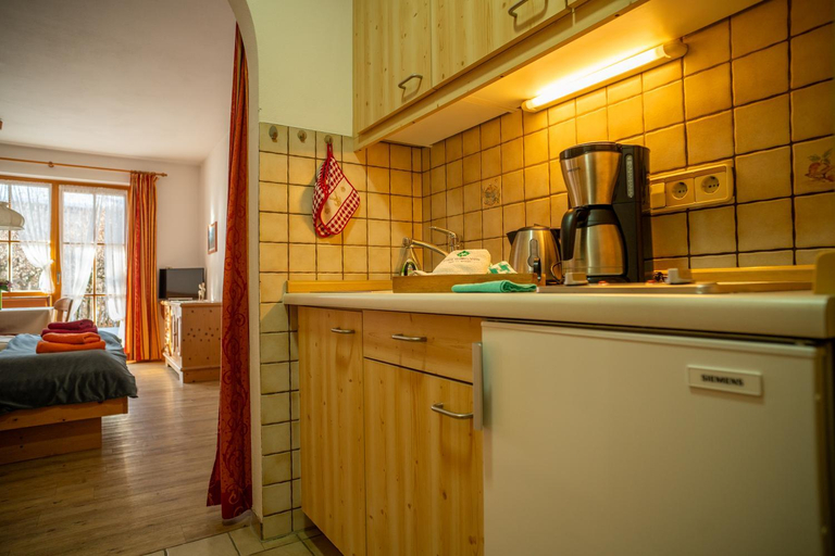 Kitchen 3, Haus Alpenlicht, Traunstein