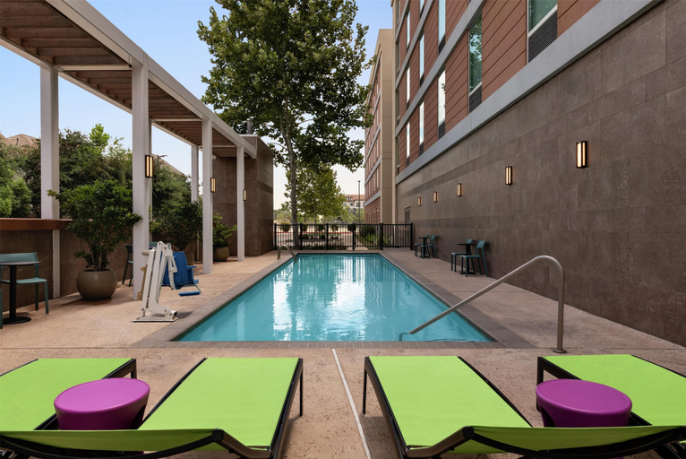 Sport & Beauty 5, Home2 Suites by Hilton Houston Energy Corridor, Houston