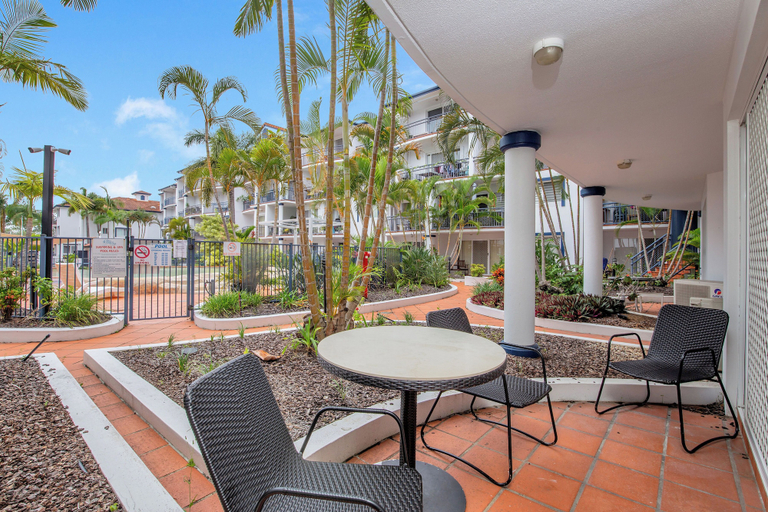Terrace/patio 2, Blue Water Bay Holiday Villas -Southport, Gold Coast