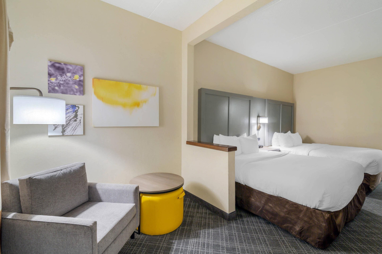 Bedroom 4, Comfort Inn Bismarck, Burleigh