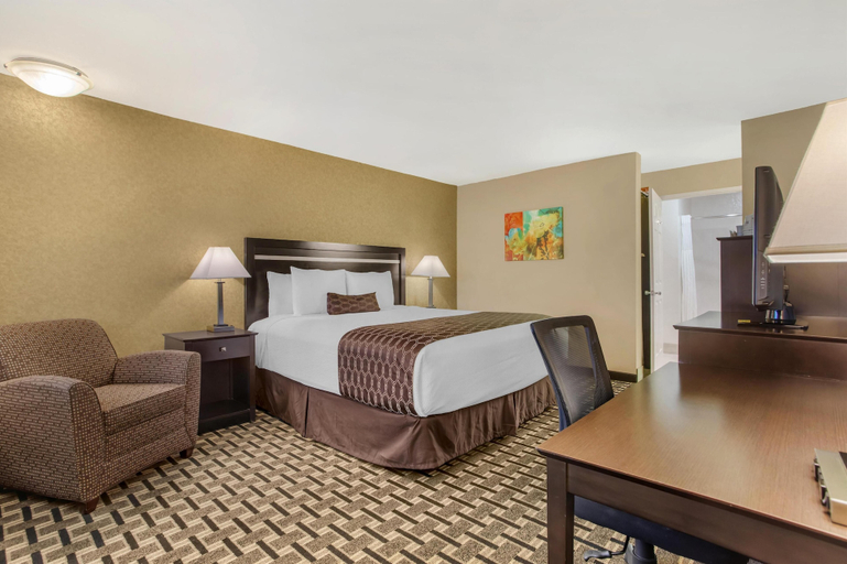 Bedroom 3, Best Western Plus Pleasanton Inn, Alameda