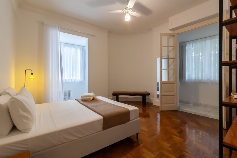 Room 2, Space and Comfort in Copacabana D405, Rio de Janeiro
