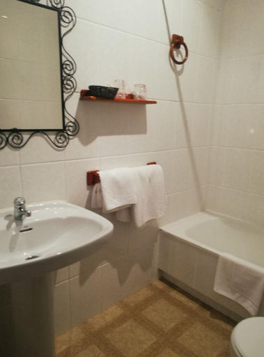 Bathroom 3, La Farola del Mar, Asturias
