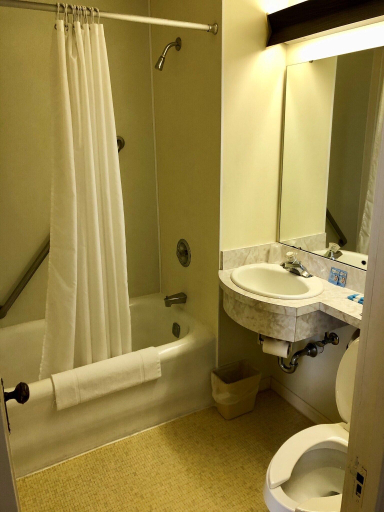 Bathroom, Stearns Hotel, Mason