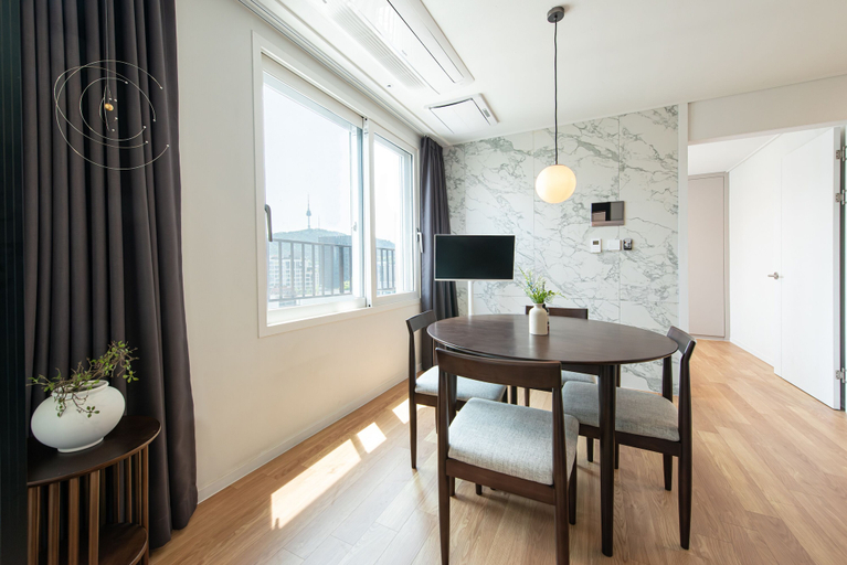 Others 5, GUDO RESIDENCE CHUNGMURO, Jung