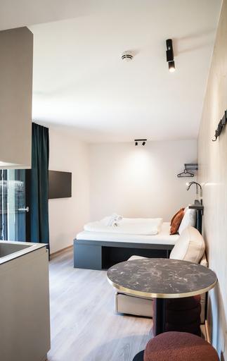 Room 5, Blackhome Tivoli, Innsbruck