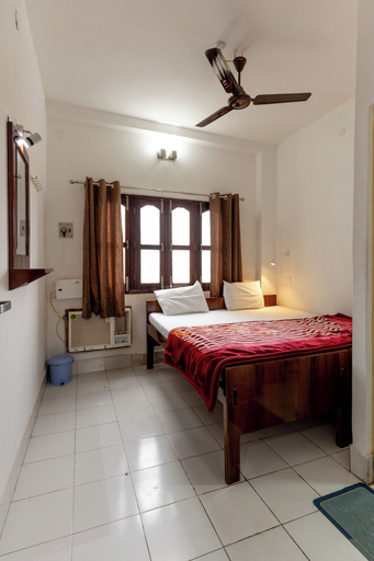 Others 5, Varanasi Rest House, Chandauli