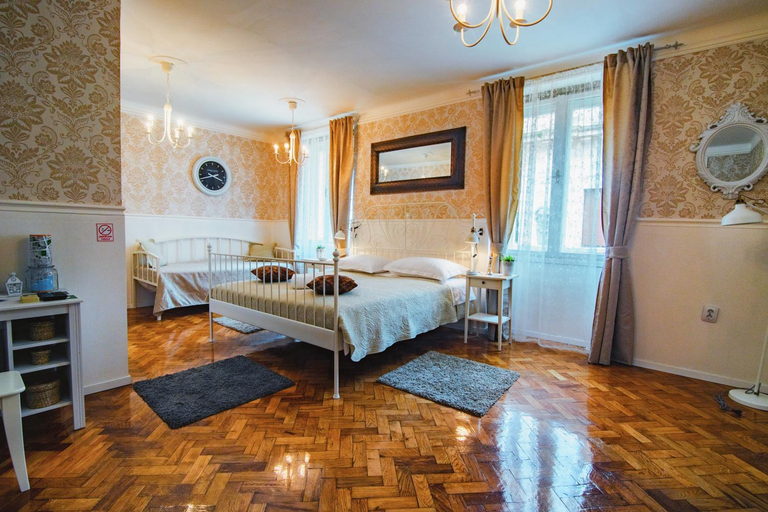 Others 5, Mama's and Papa's Luxury Rooms, Split