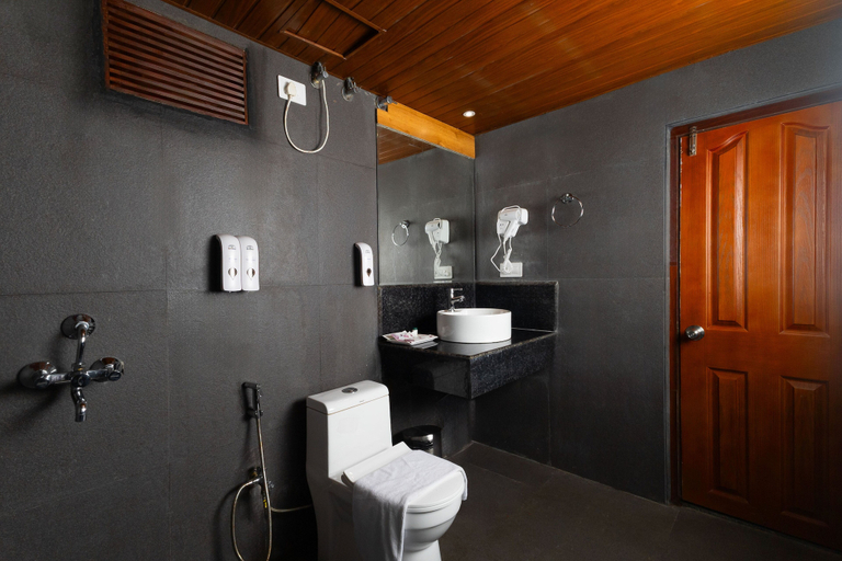Bathroom 5, Sumitel JB Park Darjeeling, Darjiling