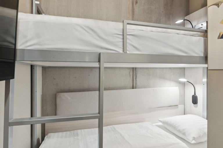 Room 4, Hotel Fyrtøjet - We give less You save more, Odense