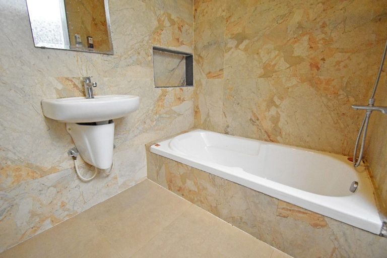 Bathroom 3, Aurobay Resorts, Viluppuram