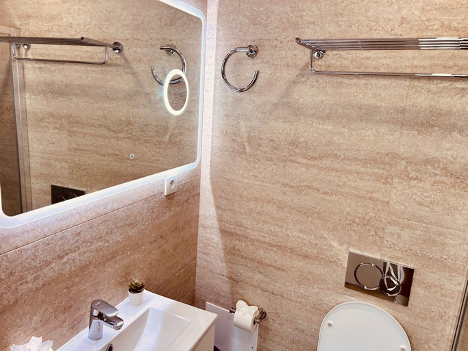 Bathroom 4, Great Location- Marina Front- Sea Front Vista, Lagos