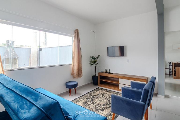 Living area, 1BR House w/ BBQ & Garage in Penha Jcs0004, Penha