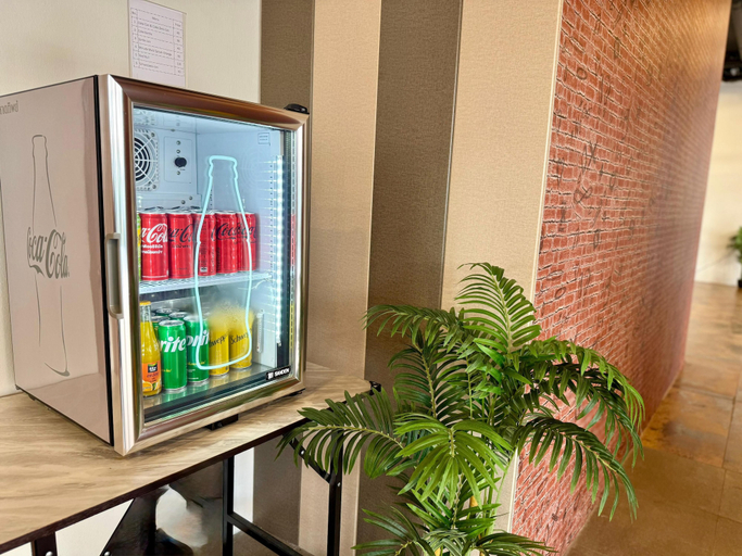 Food & Drinks 5, Diva Boutique, Phuket Island