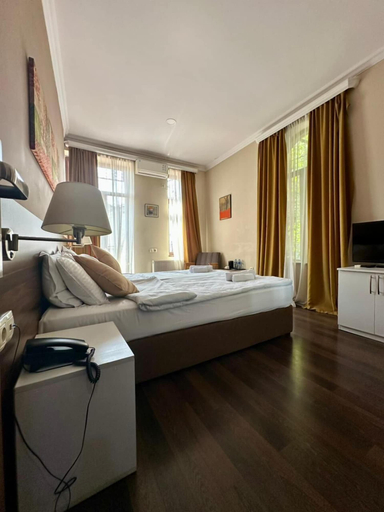 Room 3, HOTEL POINT, Tbilisi