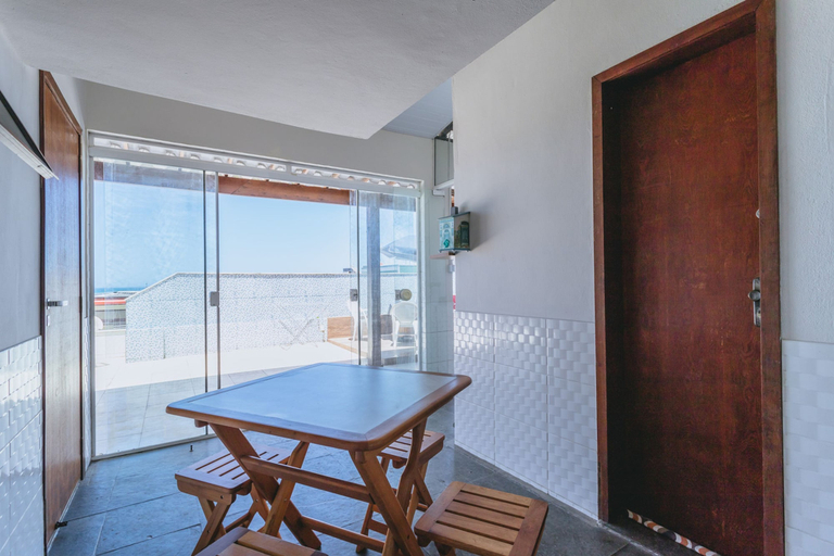 Room 2, Cobertura a 150m do mar com Churrasqueira e Wi-fi, Rio das Ostras