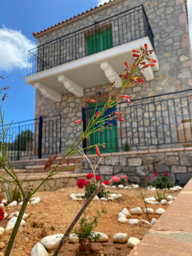 Others 4, Nymfes Villas, Ionian Islands