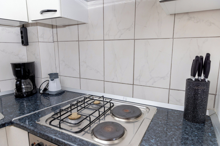 Private kitchen 5, A Apartment Near Beach With two Balconies, Kaštela