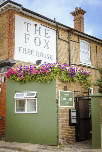 Property entrance 3, The Fox Pub & Inn, London