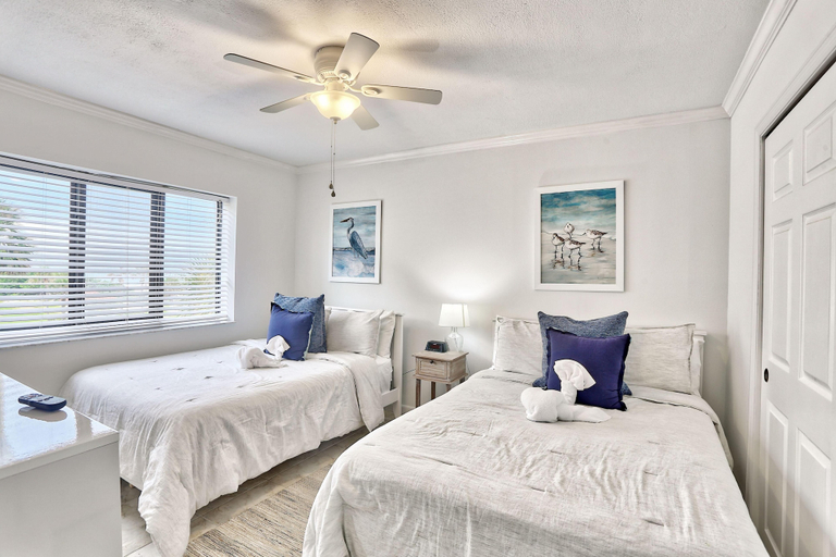 Bedroom 3, Land's End 9-301 Beach Front-premier, Pinellas