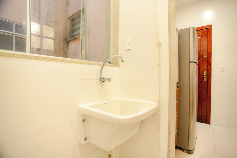 Bathroom 3, SUH Copacabana 92 Beach Family, Rio de Janeiro